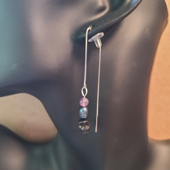 Amethyst, freshwater pearl and Howlite on sterling silver, earrings - Picture 1 of 2